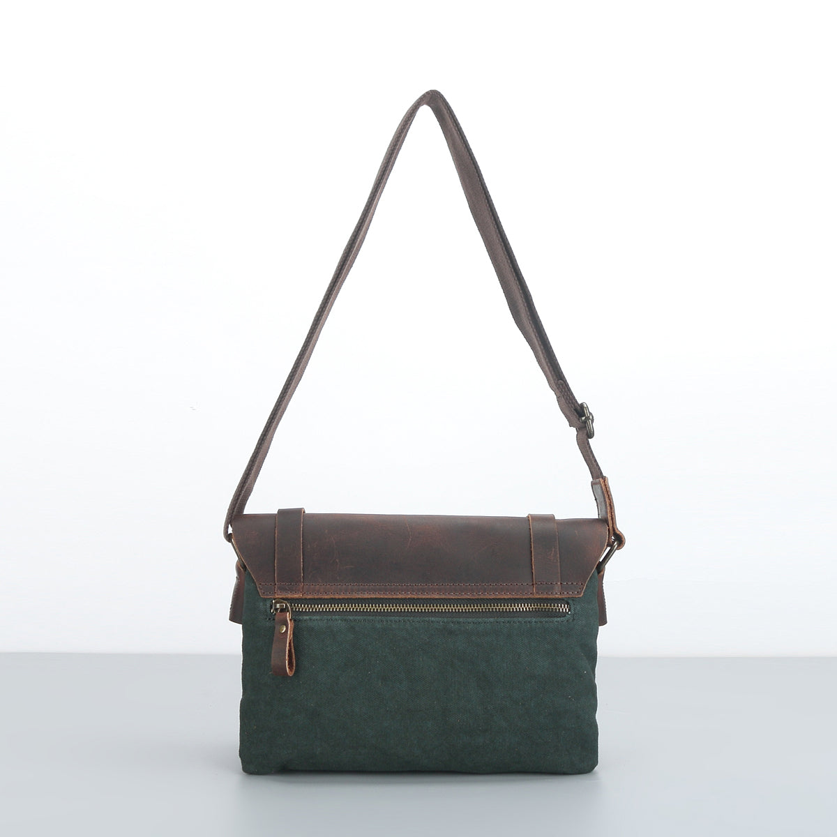 Cambridge Canvas Messenger Bag
