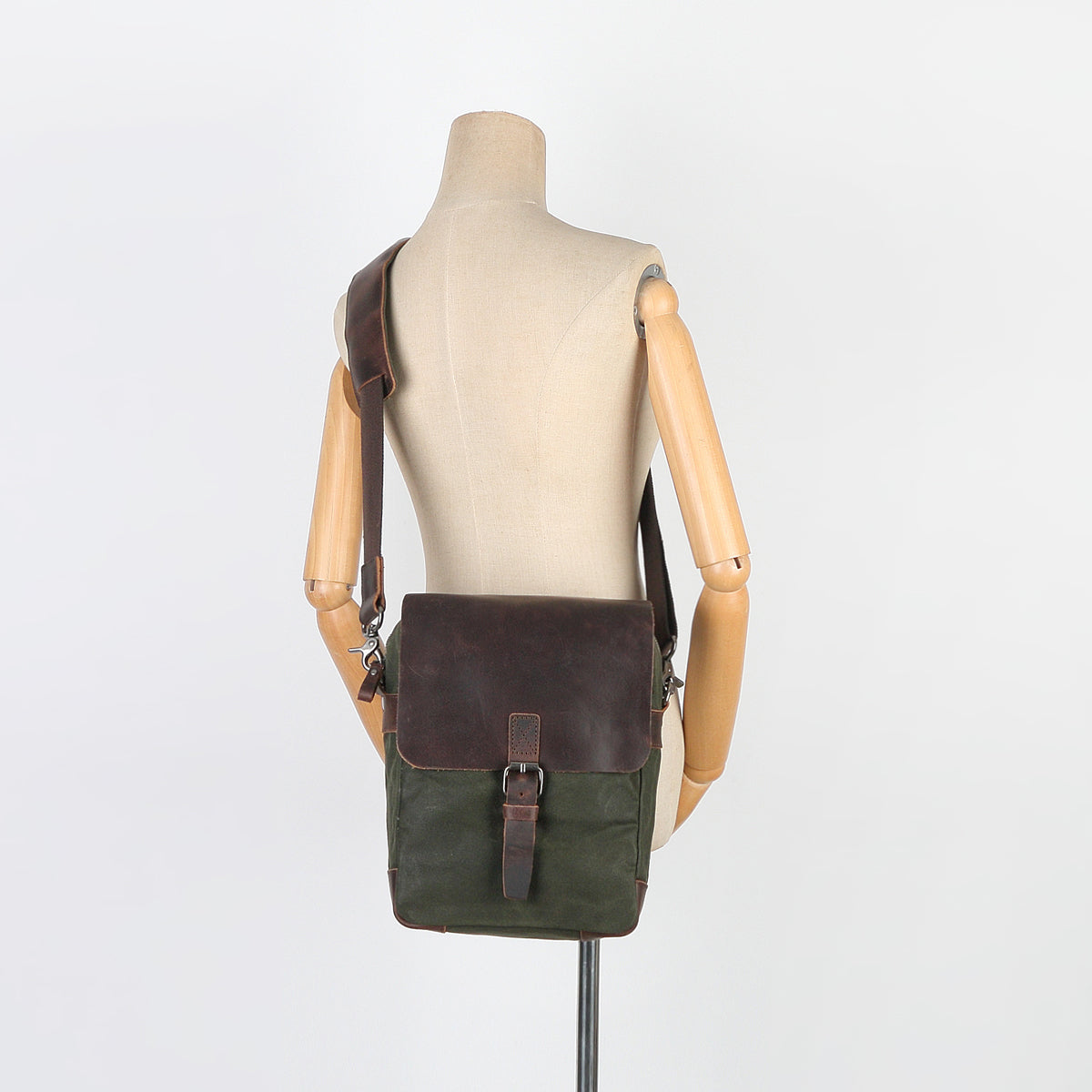 Rome Canvas Messenger Bag