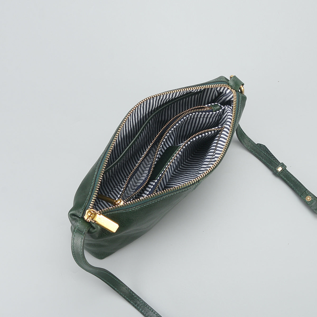 London Luxe Leather Shoulder Bag