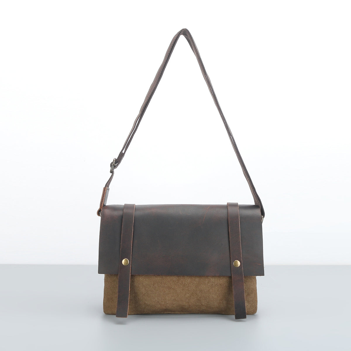 Cambridge Canvas Messenger Bag